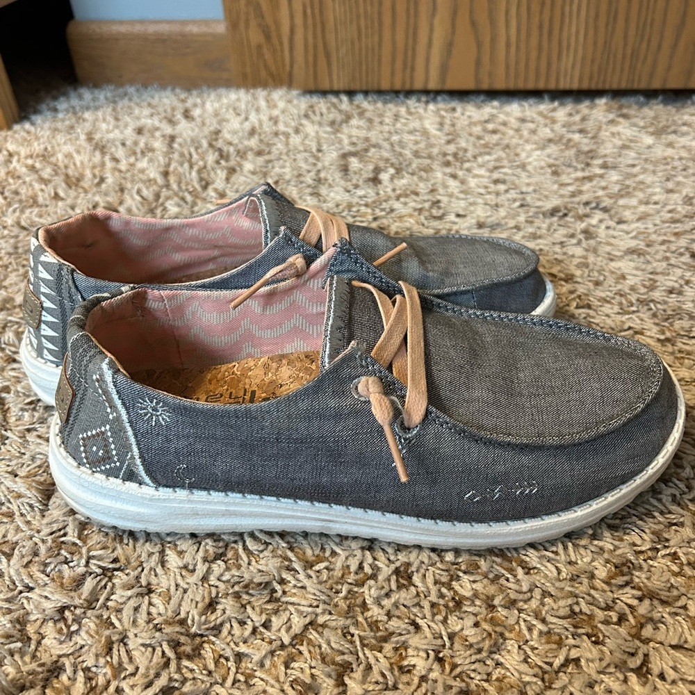 HEYDUDE Women’s Wendy
